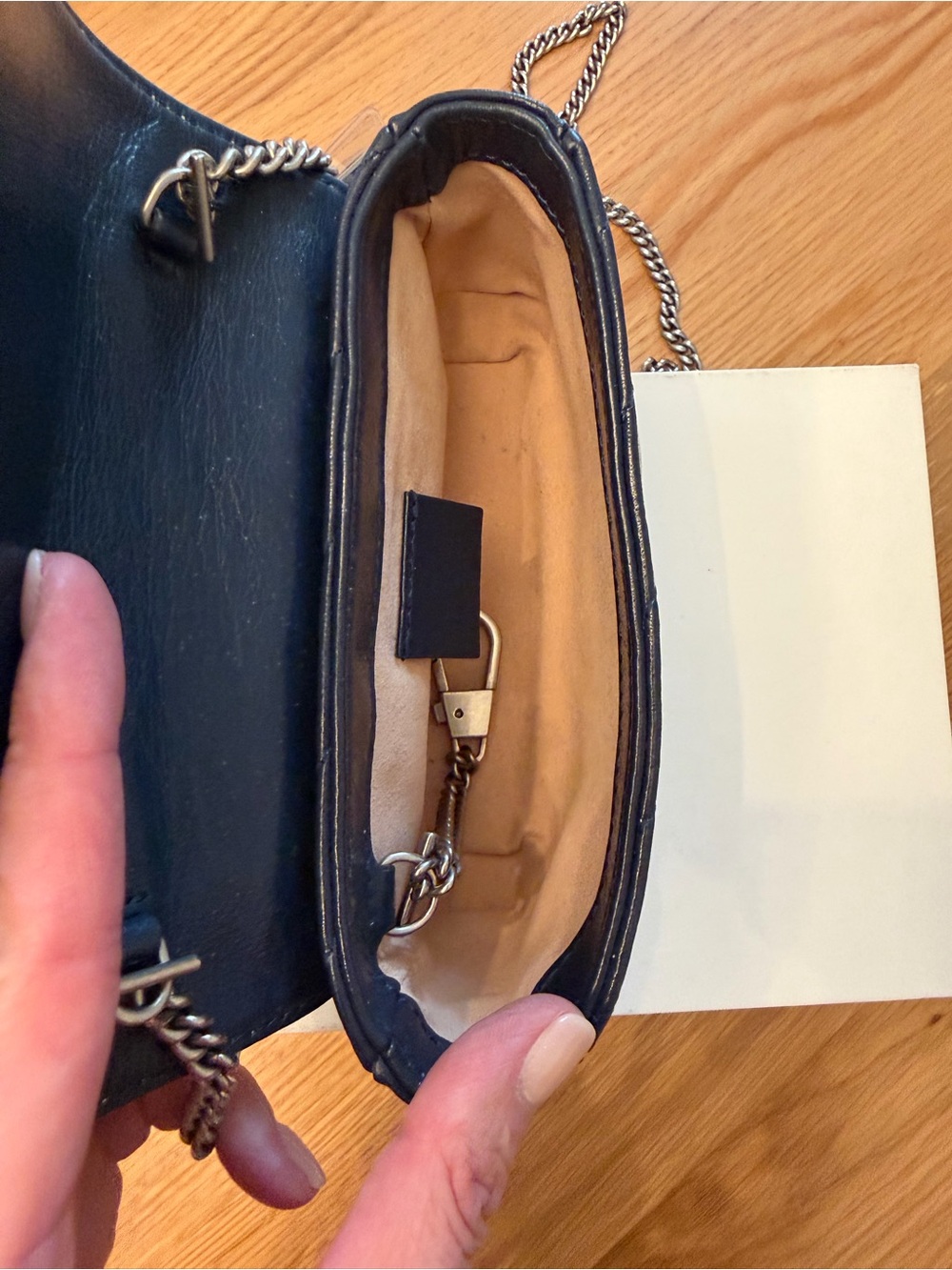 Gucci Navy Quilted Crossbody Marmont with Cream Trim and Signature GG - Picture 4 of 12